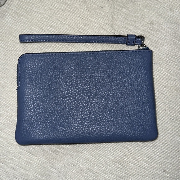 Coach corner zip wristlet with Aquarius ♒️ New 🔥 - Picture 6 of 11